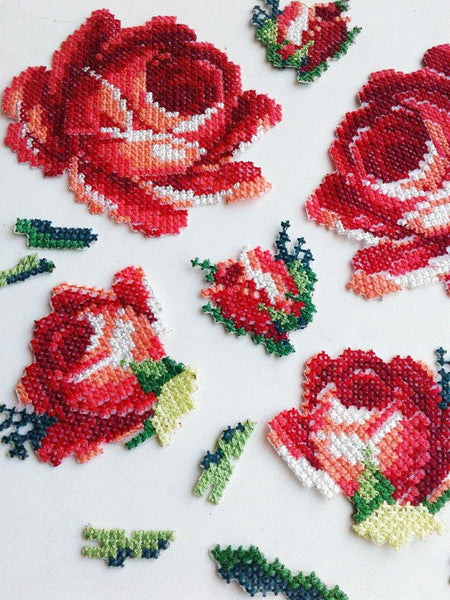 Moks72(p) set of red roses cross-stitch embroidery