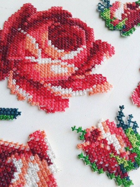 Moks72(p) set of red roses cross-stitch embroidery