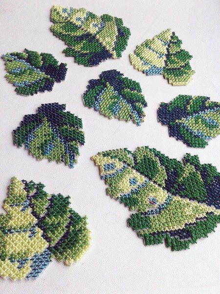 Moks7(p)  set of 9 pieces of green rose leaves cross-stitch embroidered patches