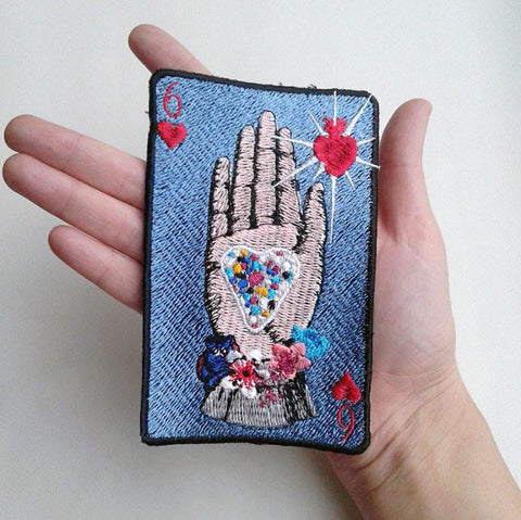 Moks82(p) Embroidered patch playing card hearts in hand Victorian style vintage patch for jacket