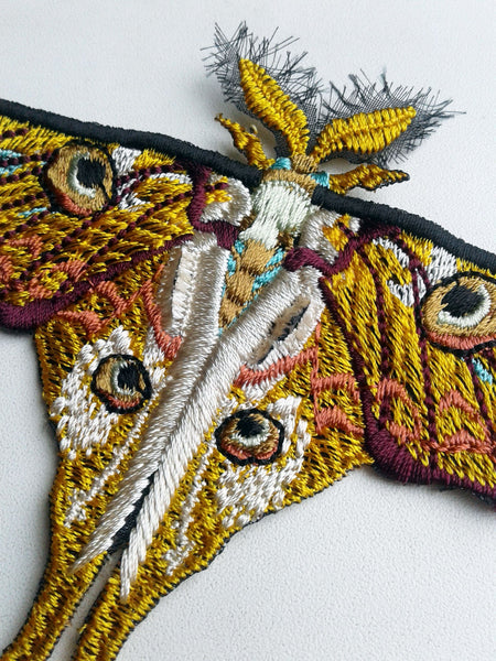 Moks132(p) Comet moth embroidered patch - Madagascan moon moth