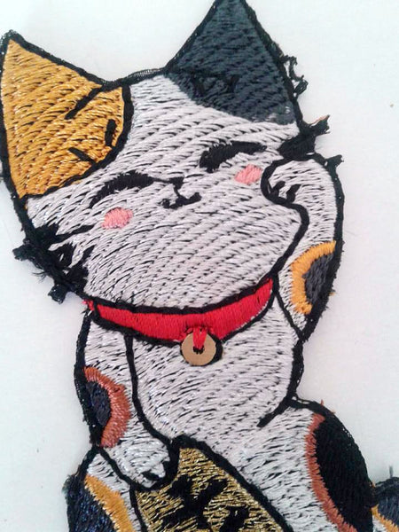 Alisia3 cat Maneki-neko embroidered patch