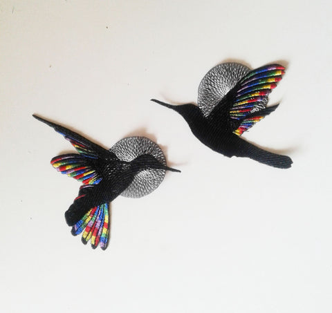 Moks232(p) pair patch birds hummingbirds embroidered patches