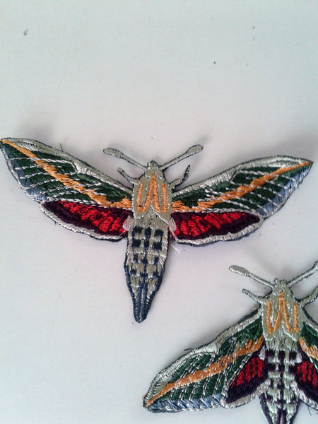 Moks228(p) couple moth embroidered patch, hummingbird butterfly patch