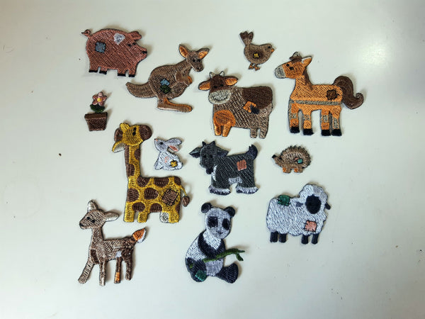 Moks306(p) Set funny farm animals embroidered patches, set of 13 pieces